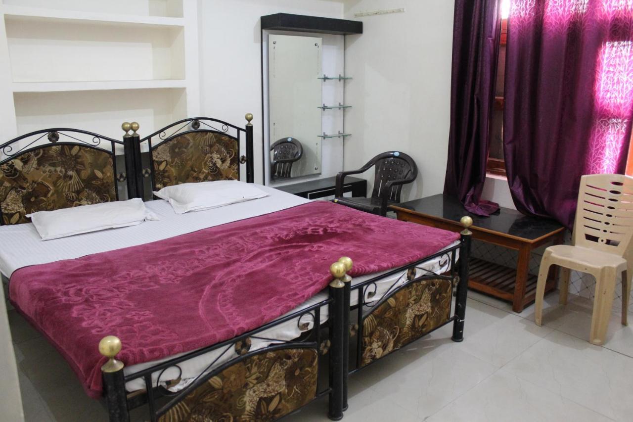 Sunset Backpackers Hostel Orchha Exterior foto