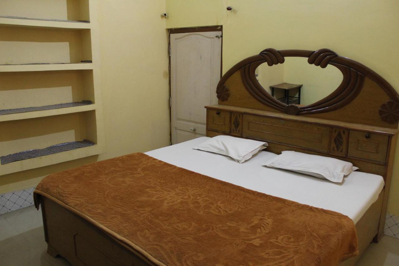 Sunset Backpackers Hostel Orchha Exterior foto